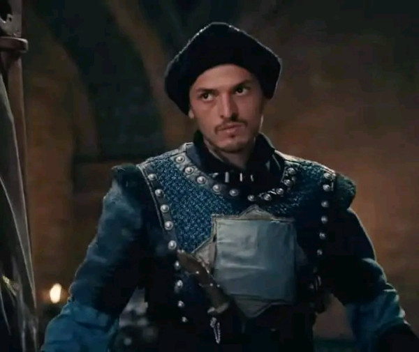 كم عدد أبناء علاء الدين إبن عثمان تاريخياً زوجة علاء الدين