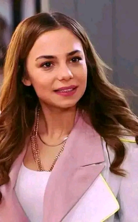 مسلسلات بهار شاهين الجديدة الممثلة التركية بهار شاهين ويكيبيديا  شيرين مسلسل وجع قلب